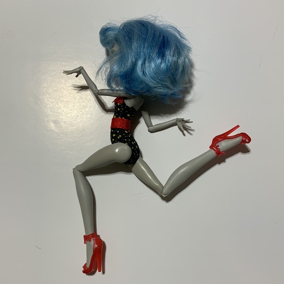 Skull Shores Ghoulia Yelps no jewelry - Picture 6 of 7